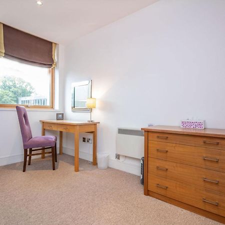 206 By The Bridge Apartment Inverness Esterno foto