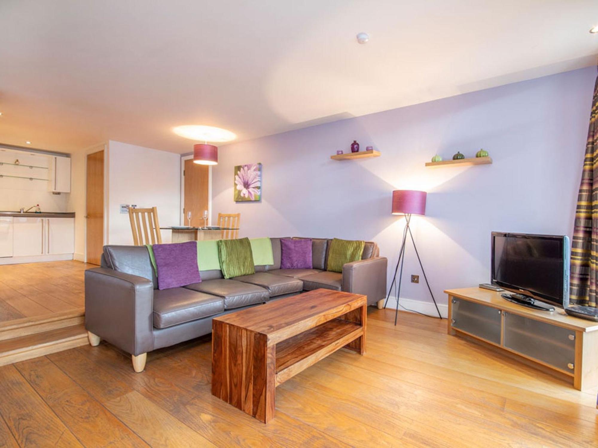 206 By The Bridge Apartment Inverness Esterno foto